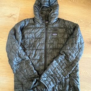 Patagonia Nano Puff hoodie jacket large